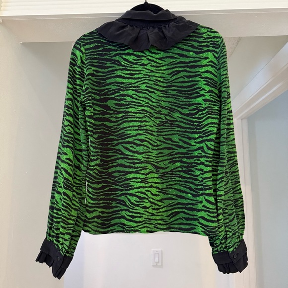 KENZO x H&M Green Tiger Print Silk Ruffle Collar Long Sleeve Button Up Blouse 2 - Picture 15 of 16